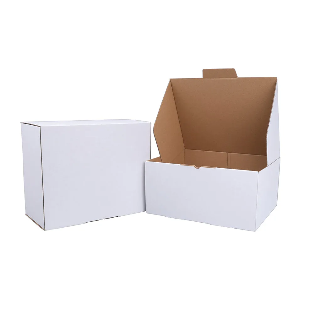 310 x 250 x 150mm A4 Die cut White Mailing Box B106