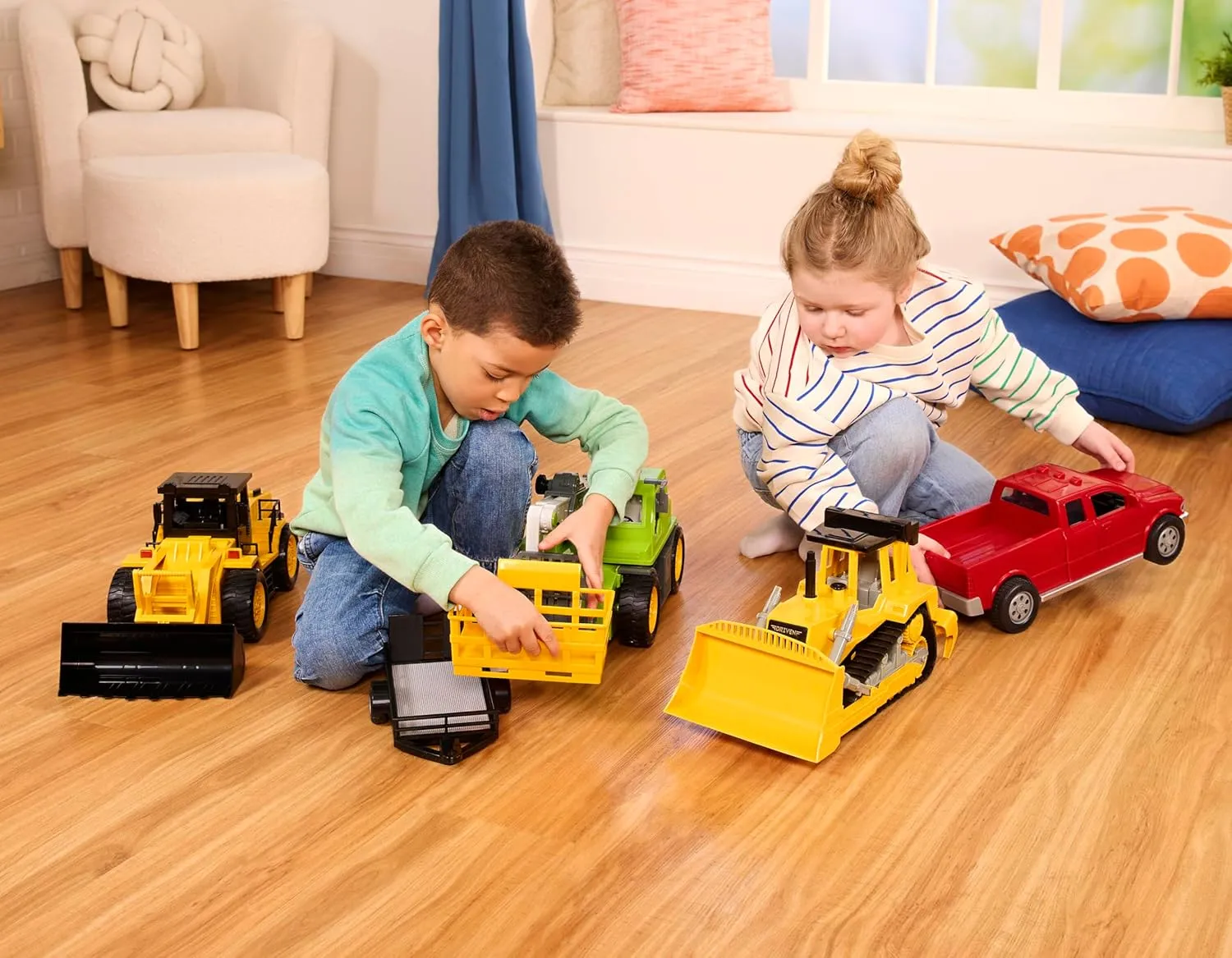 Driven by Battat – 18" Front End Loader Toy Trucks – Big Wheel Loader for Indoor&Outdoor Play – Construction Sandbox Toys – Realistic Engine Sound & Multiple Moving Parts – Gift for Kids Ages 3 