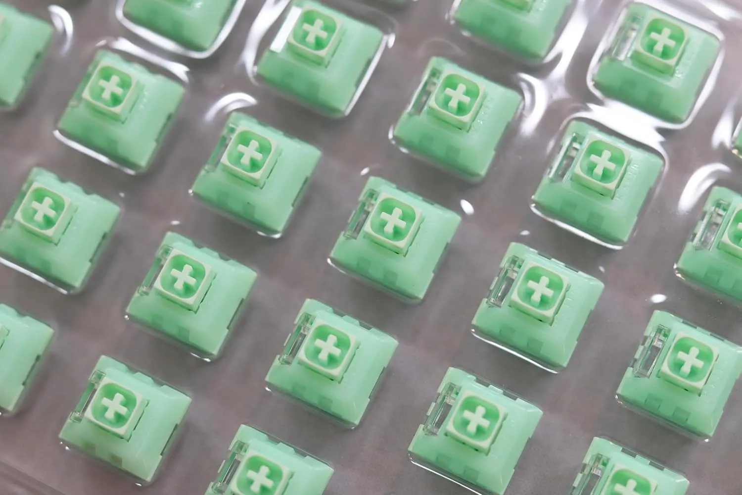 Glacier Kailh Four Seasons Box Switch Pre-lubed 5-pin Switches Set for Mechanical Keyboard with Free Key Caps/Switches Puller Included (Spring, 70 PCs)