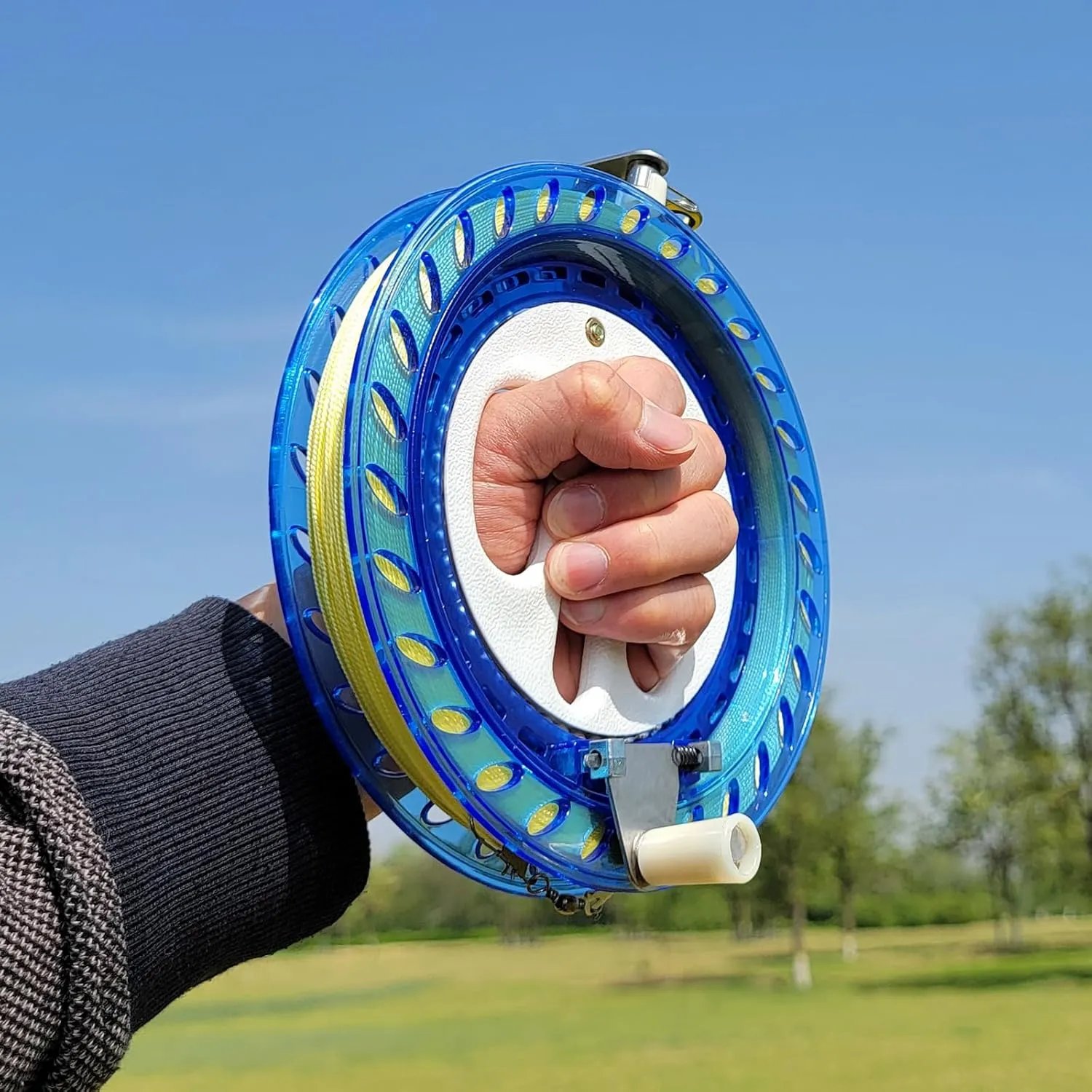 Hoofer Large Beach Kite and Reel Winder with 650ft String for Kids and Adults, Single Line Kite, Extremely Easy to Fly for Beginners