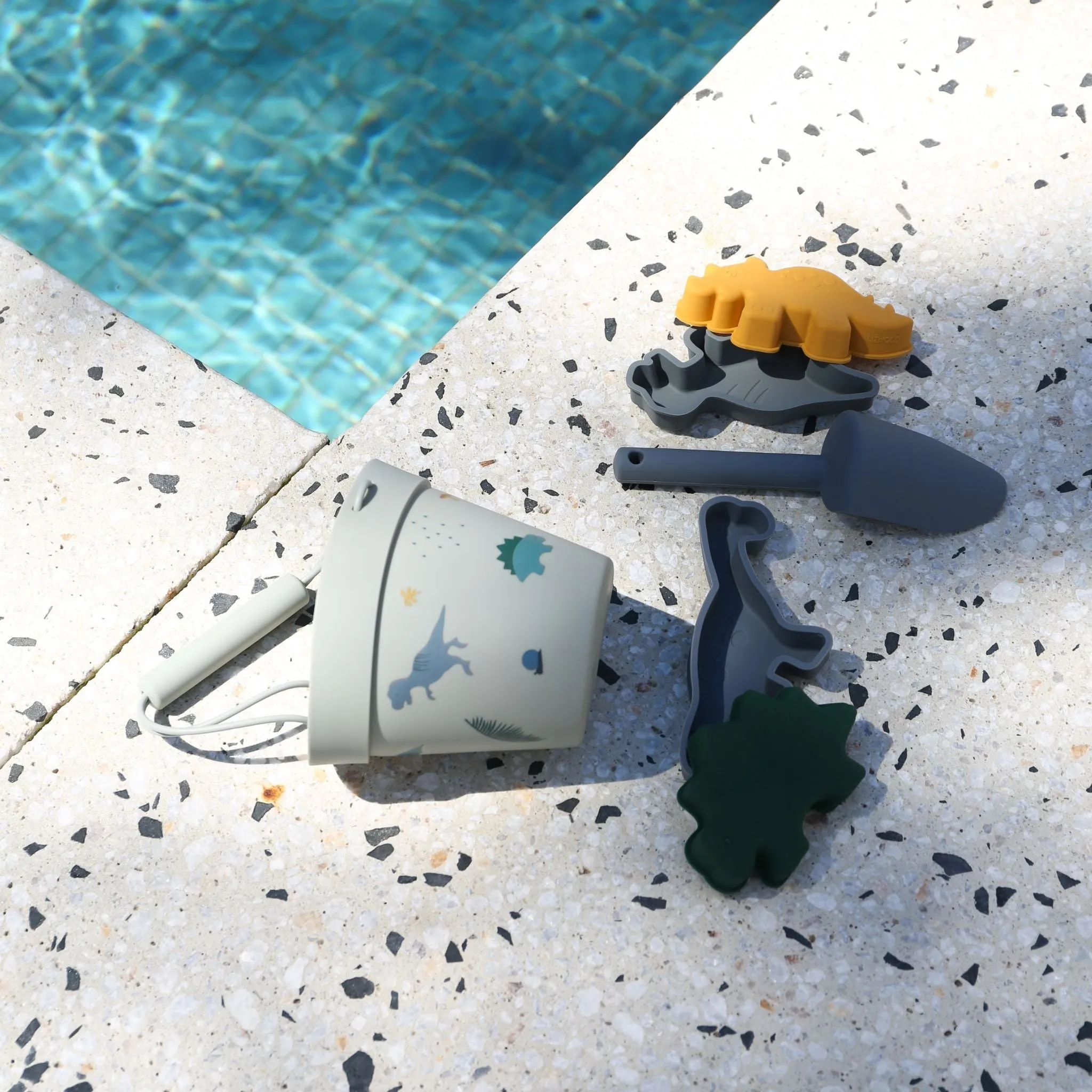 LIEWOOD Dante Beach Set, Dino Dove Blue Multi Mix