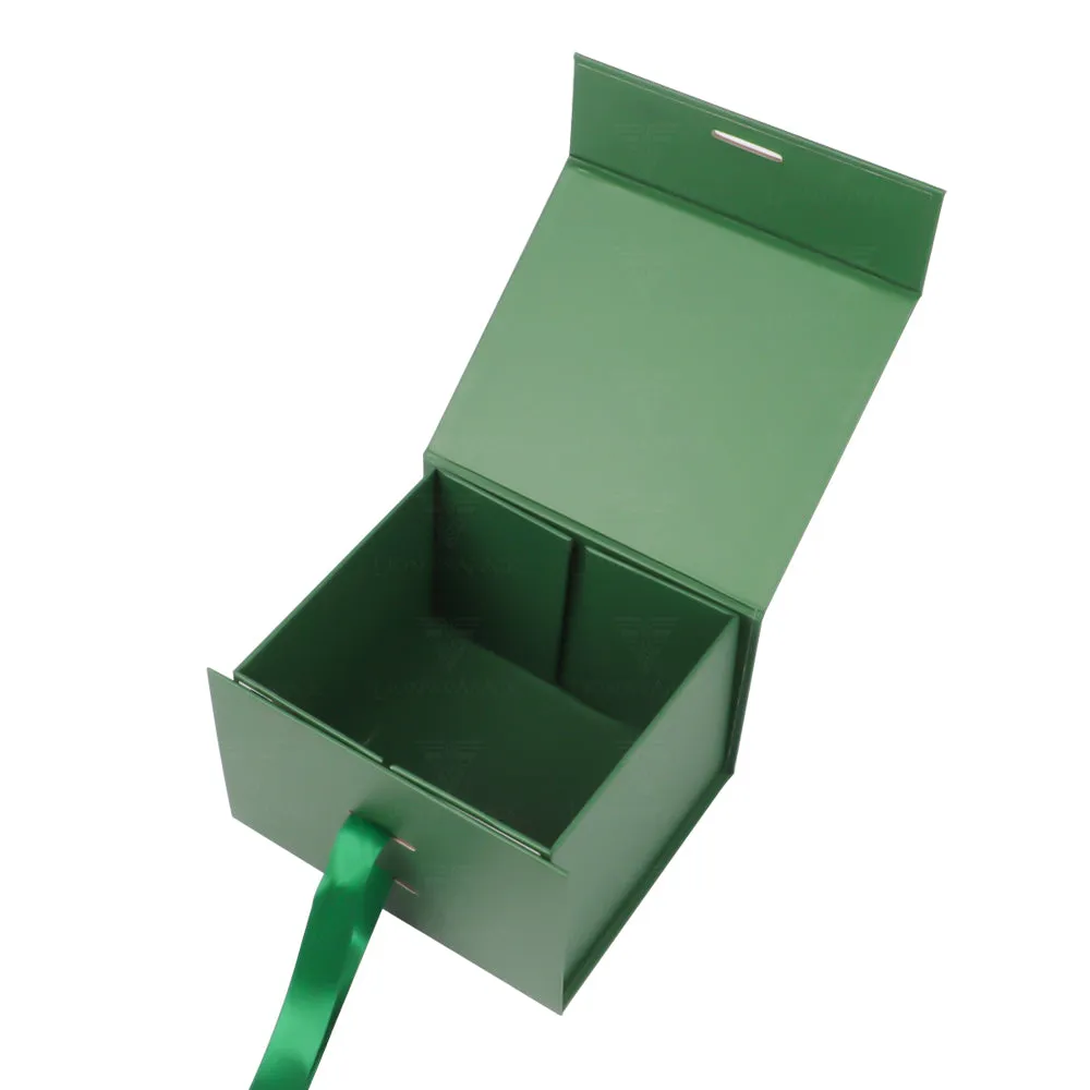 Lionwrapack Green Foldable Rigid Magnetic Closure Skincare Gift Box With Ribbon