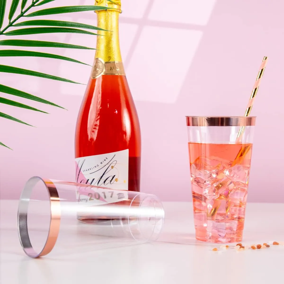 LIYH 100 Pcs Rose Gold Plastic Cups 16 oz - Clear Plastic Tumblers Rose Gold Rimmed Cups Fancy Disposable Wedding Cup Elegant Party Drinking Cup 480ml