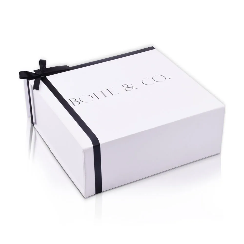 Magnetic Closure Folding Paper Gift Boxes With Ribbon