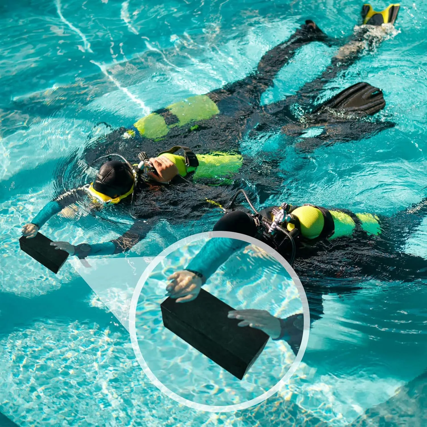 Marsui 10 Lbs Diving Brick Swimming Pool Dive Brick Rubber Diving Brick Safety Water Brick Diving Weight for Strength and Rescue Training Lifesaver Equipment Summer Swimming Pool Safety Accessories