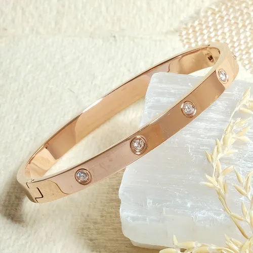 Studded Bangle   Gift Box
