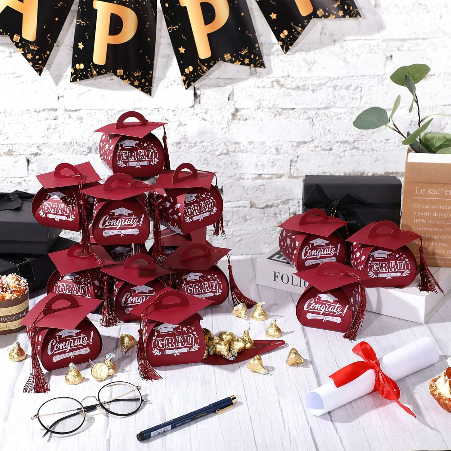 TaoBary 30 Pieces Graduation Cap Candy Box 2025 Graduation Prom Boxes Party Favors Treat with Tassel Centerpieces for Tables Decorations Grad Party Supplies(Maroon)