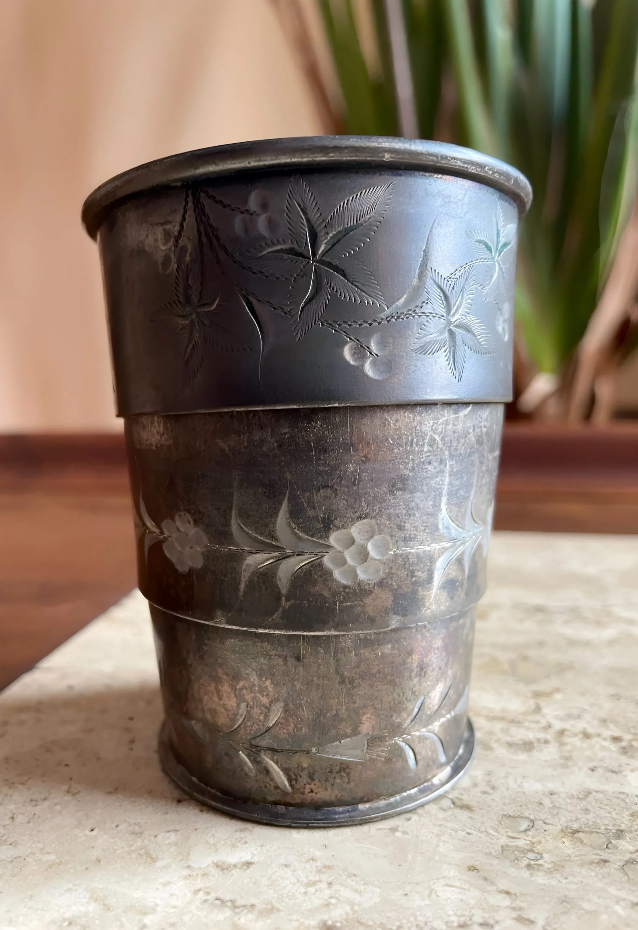 The Pairpoint Manufacturing Company's Collapsible Cup and Leather Case