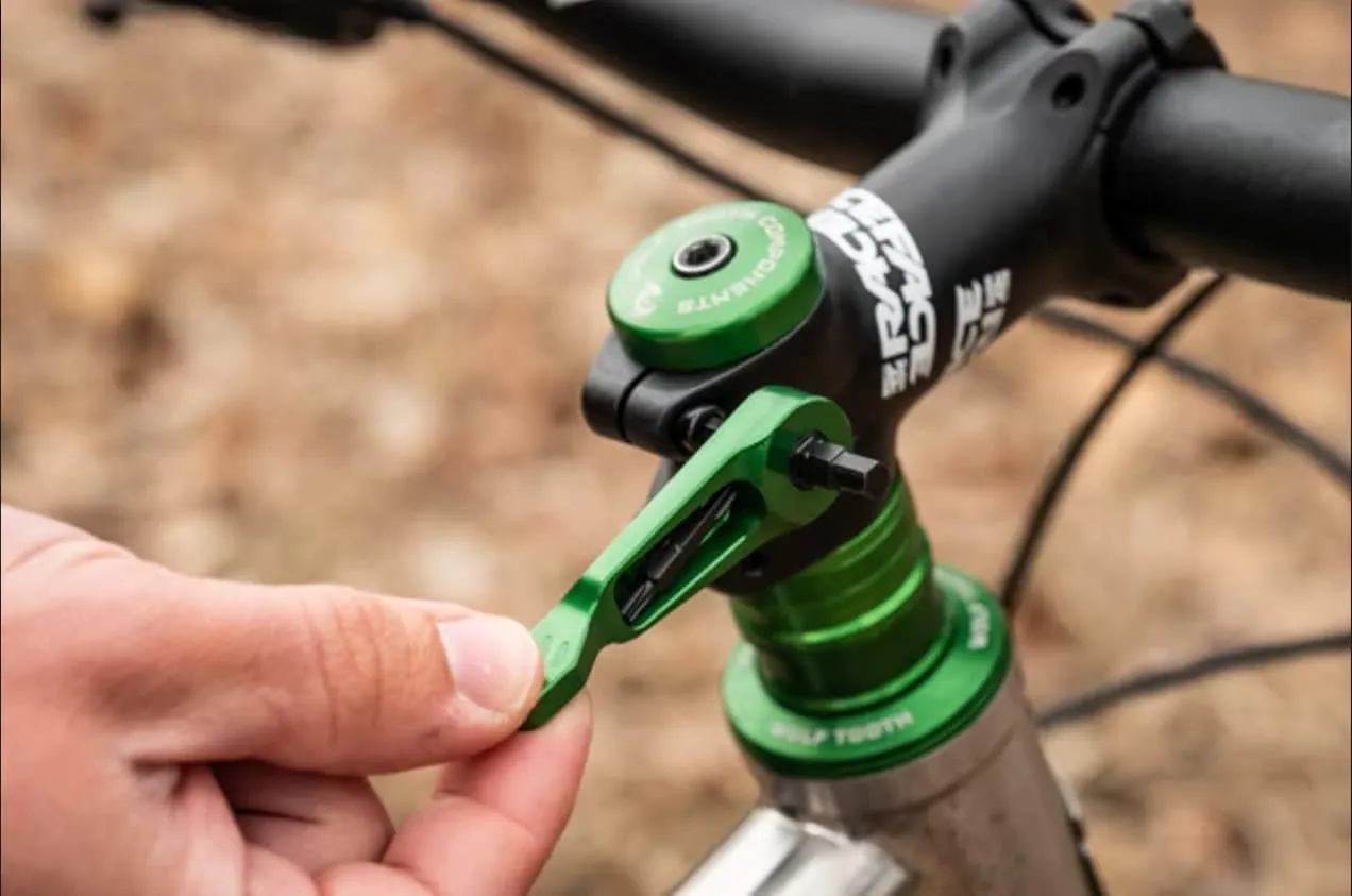 Wolf Tooth Axle Handle Multi-tool